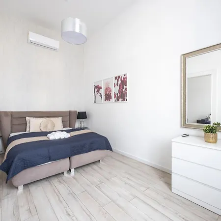 Apartamento Deluxe D16 Grand Next To The Synagogue